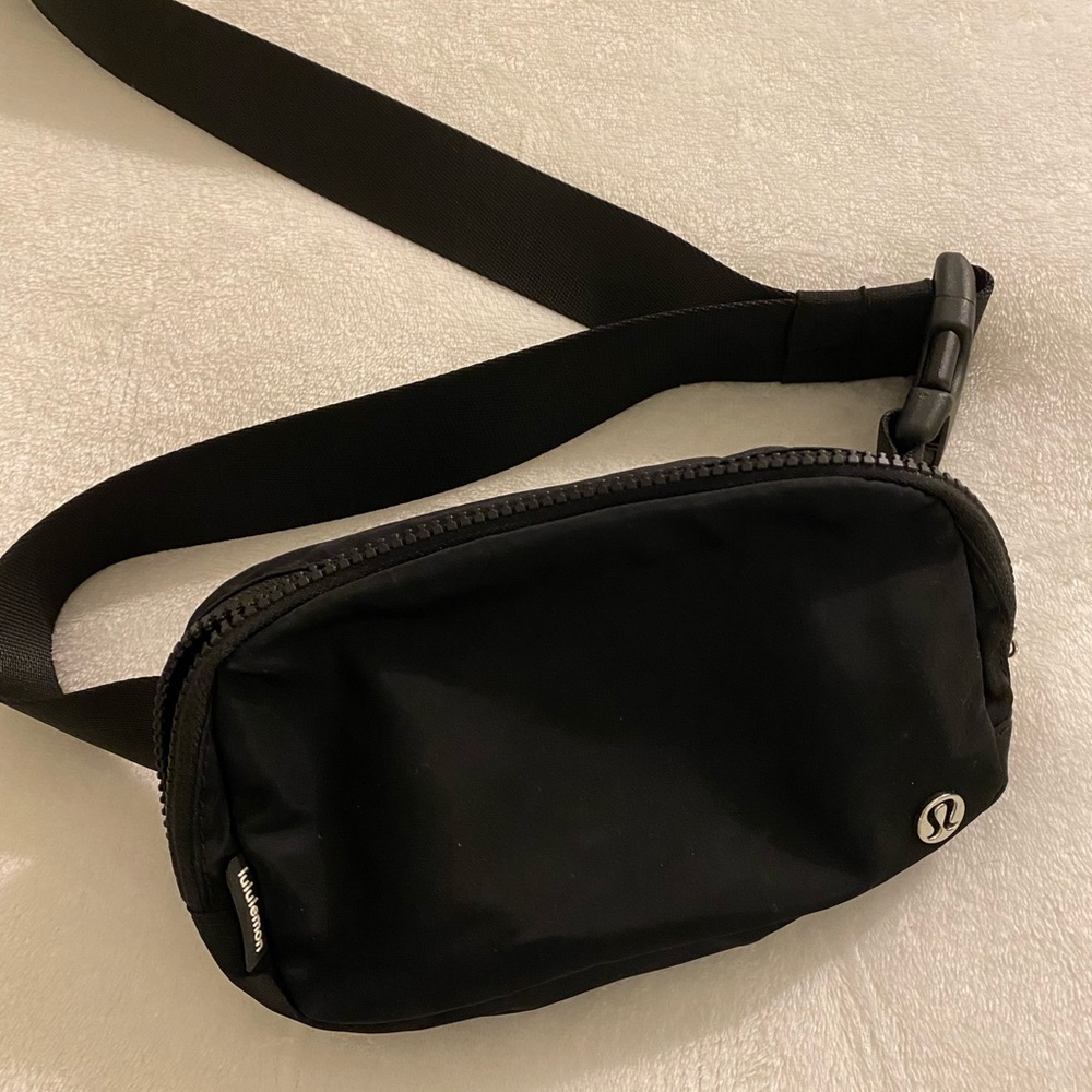 Lululemon Black “Everywhere Belt Bag 1L” Fanny Pack